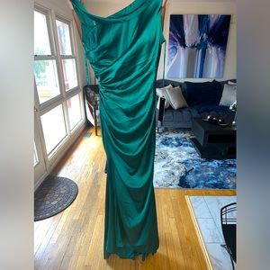 Formal gown. Size 16. Emerald green.